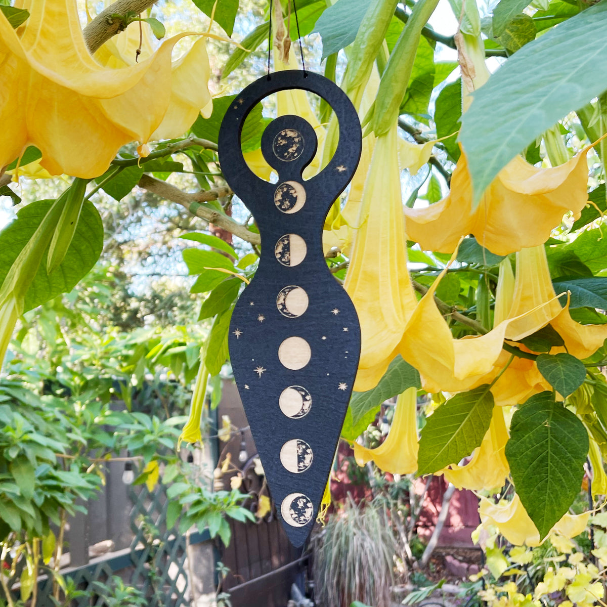 Moon Goddess – Datura Trading
