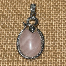 Load image into Gallery viewer, Rose Quartz in Serpent Setting